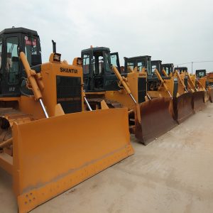 Used Crawler Bulldozers 220 bulldozer in stock and ready-made